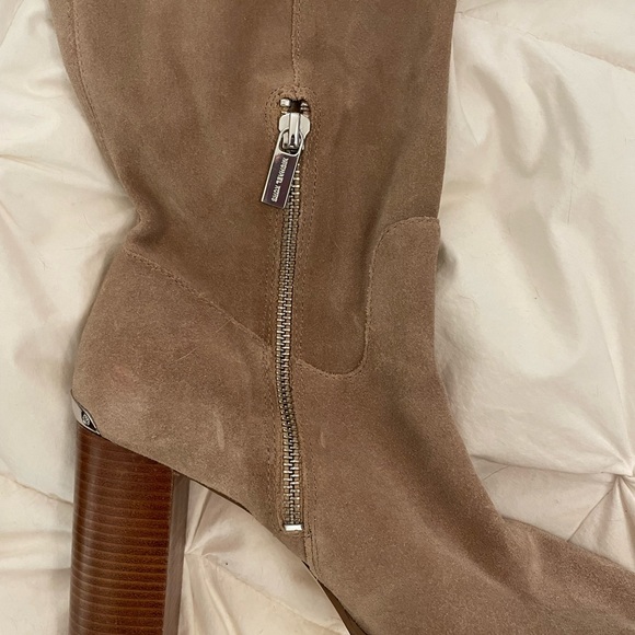 Suede Michael Kors Regina Boot in Beige 8 - Picture 8 of 11